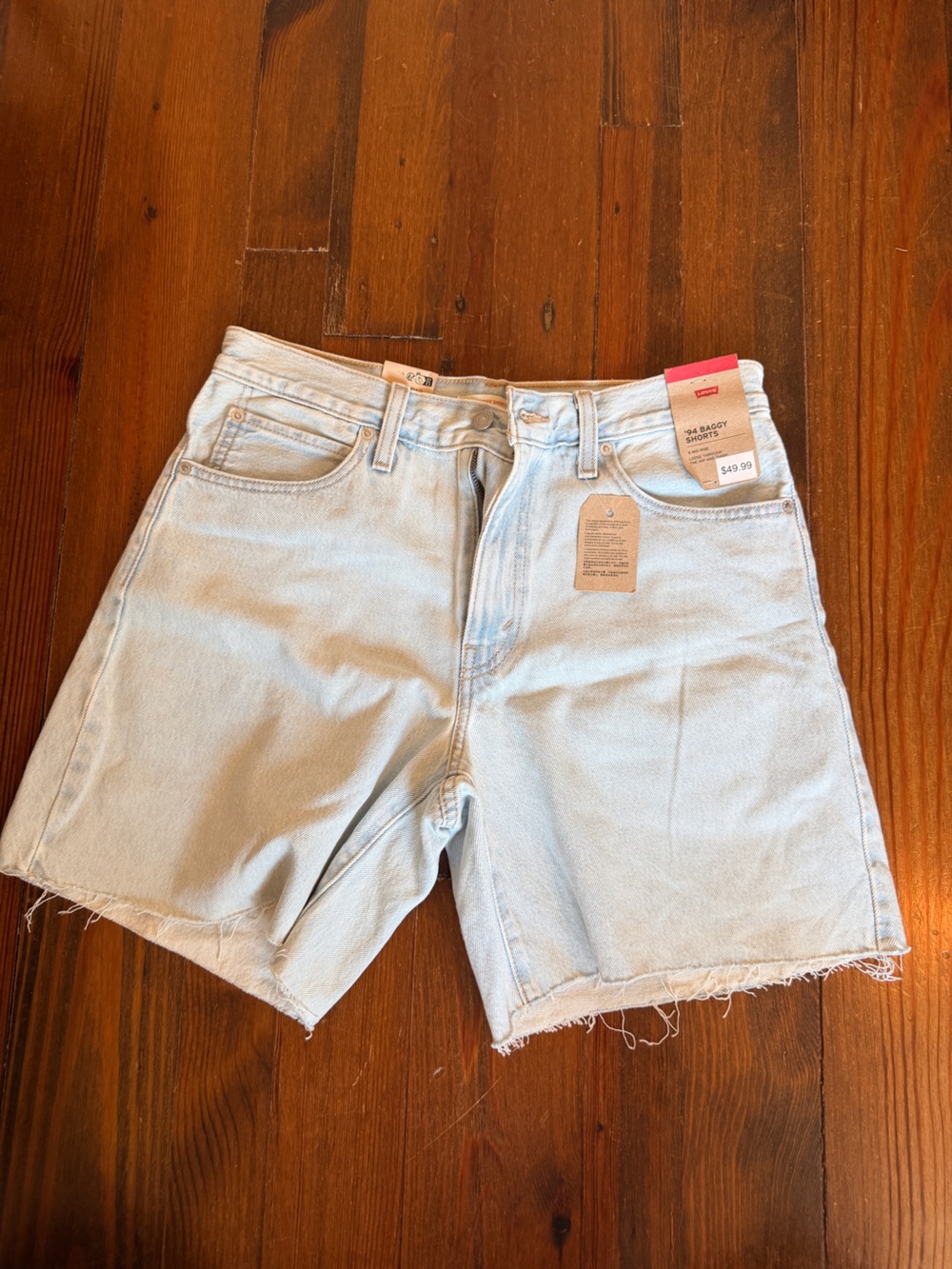 NWT LEVI’S ‘94 Baggy 100% Cotton Denim Shorts - 28